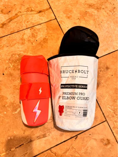 Bruce bolt Bear Series 9" Elbow Guard - Dusty Pink (new)