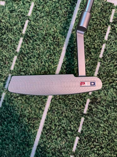 Custom Painted USA Themed 2025 Ping PLD Milled Anser Blade Right Handed Putter 35" (New)