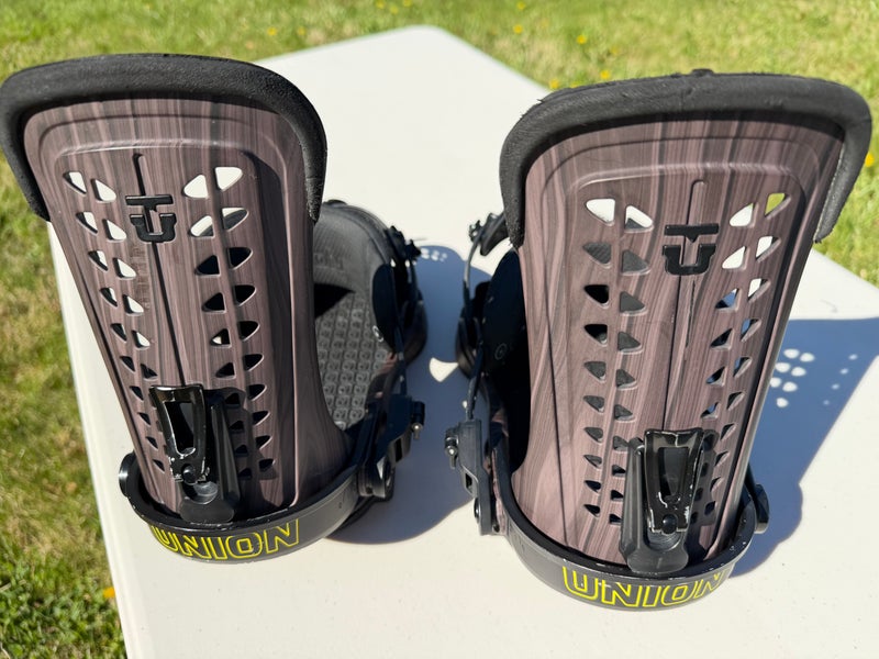 Men's Medium Force Snowboard Bindings All Mountain (Used) iconic wood design