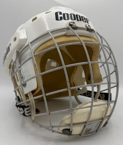 White Cooper SK2000 Small Helmet