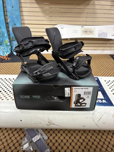 Rome Katana AW FASE Size SMALL NEW!!! 25/26 Snowboarding Bindings