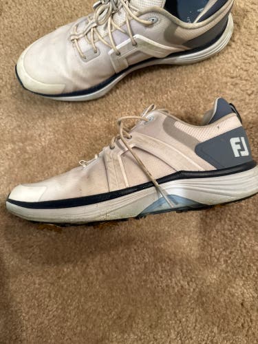 Men's Size M 10.0 (W 11.0) Footjoy Hyperflex Golf Shoes (Used)