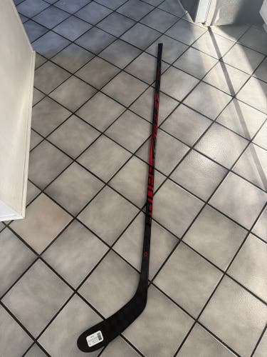Junior Bauer Pulse Right Handed Hockey Stick P28 55 Flex (New)
