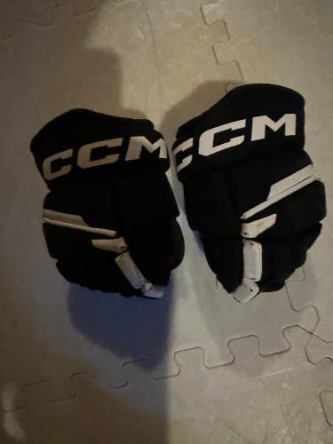 CCM Next Gloves 10" (Used)