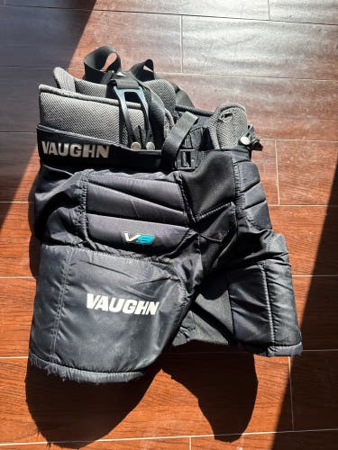 Vaughn Velocity V9 Medium/Large Hockey Goalie Pants