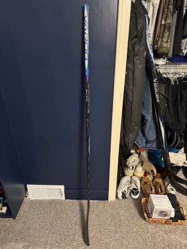 Senior Bauer Vapor Flylite Right Handed Hockey Stick P90TM 70 Flex (Used)