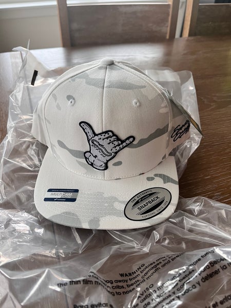 White Men's Medium/Large Hat (New)