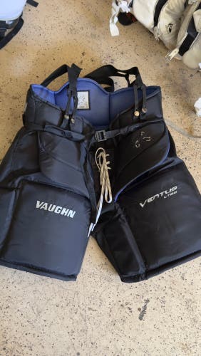 Senior Large Vaughn Ventus lt88 Hockey Goalie Pants (Used)