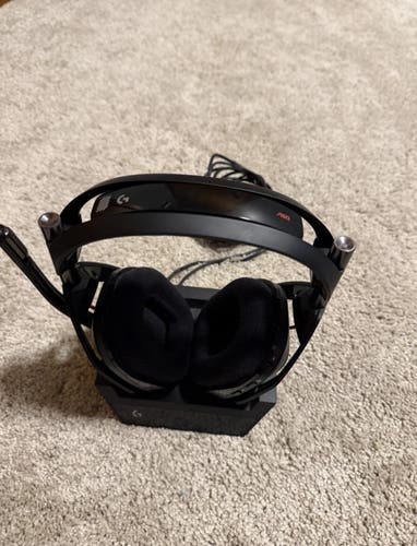 Astro A50 Wireless Gaming Headset with Base Station – Used