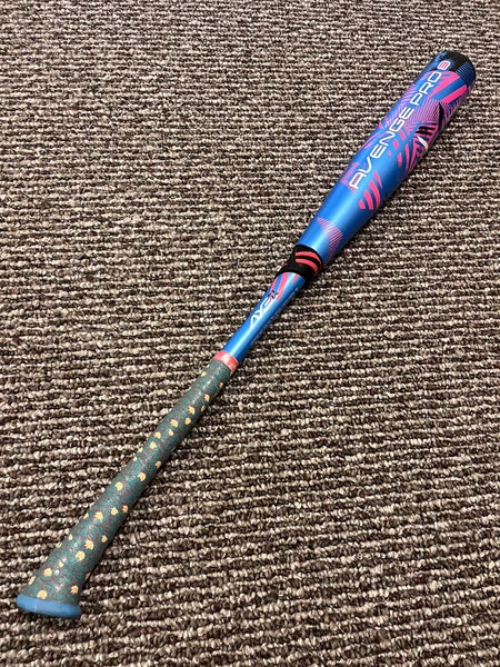 **2024** AXE Avenge Pro 3 Composite USA Certified Bat (-10) 20 oz 30" (Used)