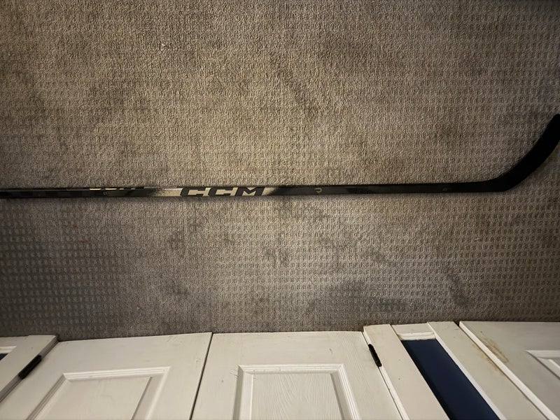 Senior CCM Ribcor Trigger 10 Pro Right Handed Hockey Stick P28 75 Flex (New)