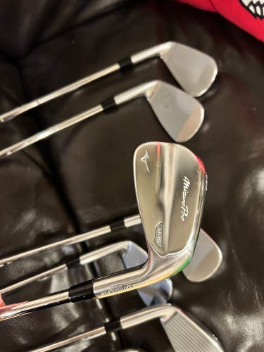Mizuno Pro M-15 5-Gap KBS tour v 110 stiff