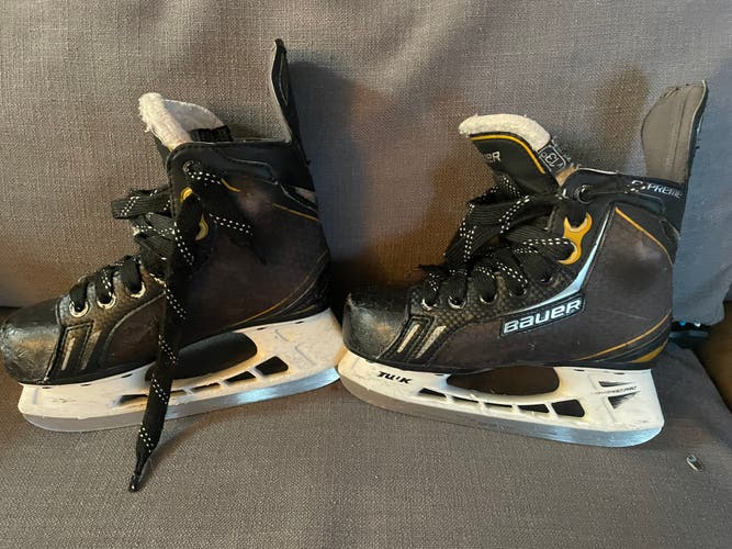 Bauer Hockey Skates 13 (Used)