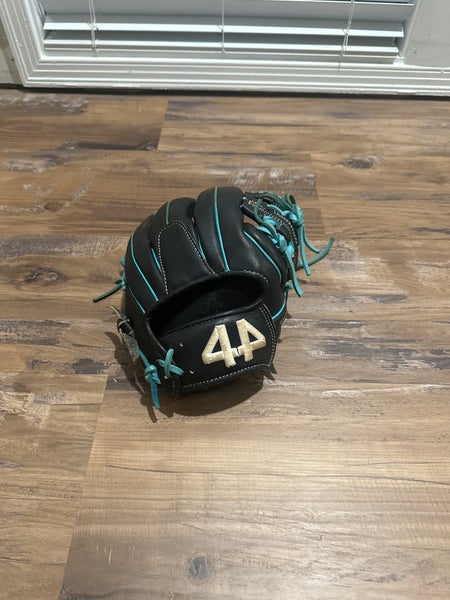 44 Pro RH Infield EX-10 Baseball Glove 1.5" (Used)