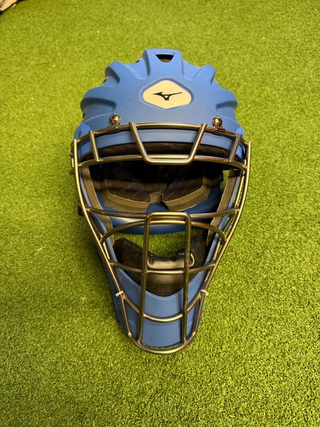 Stars and Stripes Mizuno Samurai Catcher's Set (New)