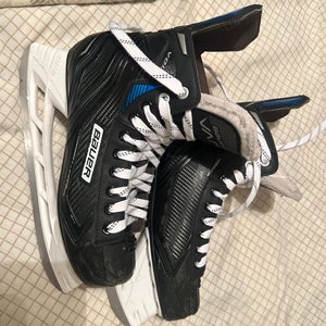 Black 2020 Bauer Vapor VOLT Hockey Skates Regular Width 10 (Used)