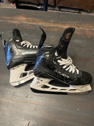 Pro Stock Bauer Mach Hockey Skates 8 (Used)