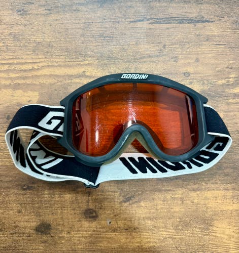 Unisex Gordini Ski Goggles Small (Used)