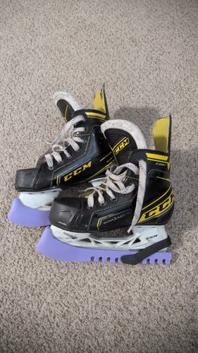 Black/Yellow 2022 CCM Super Tacks 9380 Hockey Skates Regular Width 12.5 (Used)