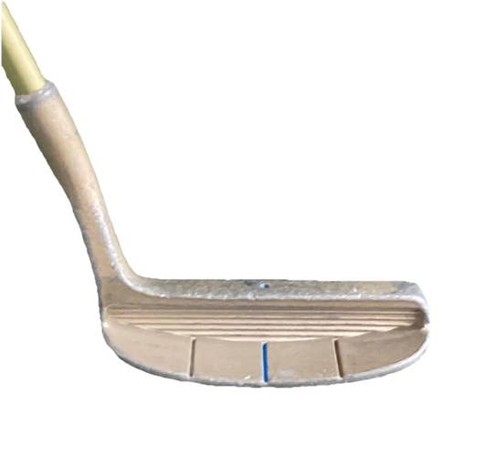 Square Two Golf Light & Easy Perfect Control Chipper RH Graphite 34" New Grip