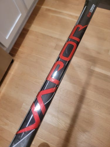Intermediate Bauer Vapor X4 Right Handed Hockey Stick P92 65 Flex (Used)