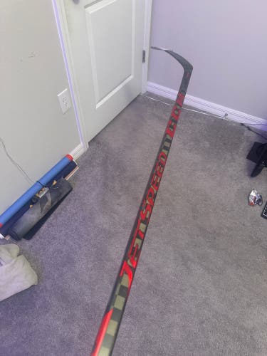 Intermediate CCM JetSpeed FT4 Pro Right Handed Hockey Stick P28 55 Flex (Used)