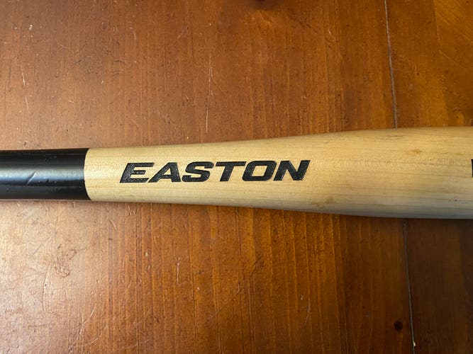 Easton MLF5 Maple Fungo Bat 37" (Used)
