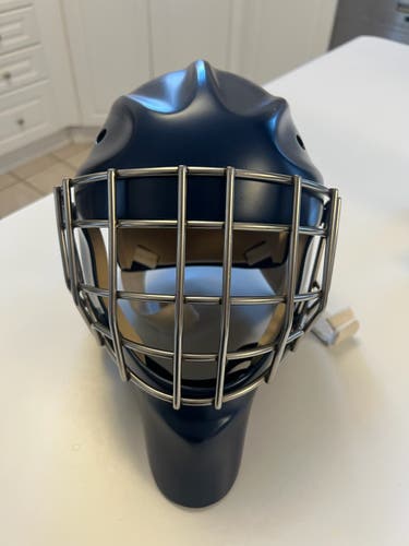 Senior Small Sportmask X8 Goalie Mask (Used)