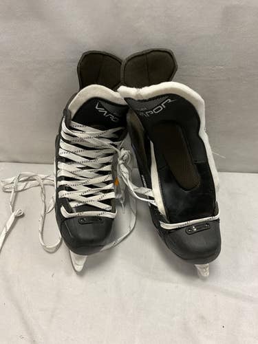 Used Bauer VAPOR Intermediate Hockey Skate Intermediate 5.0 11490-S000270942