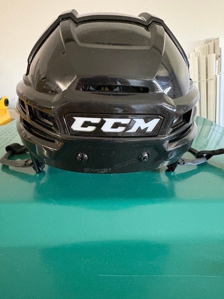 Large CCM Tacks 910 Helmet (Used)
