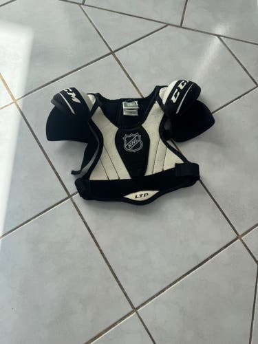 Men's Large Youth CCM LTP Shoulder Pads (Used)