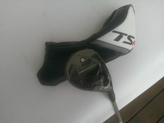 Titleist TSR1 23* 5-Hybrid w/ MMT 50g Regular Flex Shaft