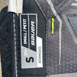 Small Bauer Vapor 3X Goalie Leg Pads (Used)