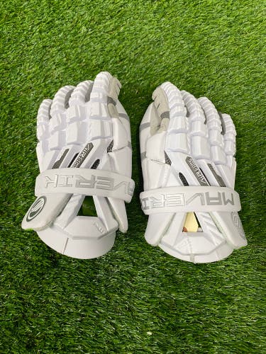 Maverik Max Lacrosse Goalie Gloves | Medium (12")