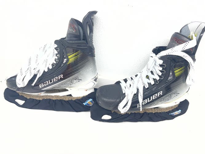 2023 Bauer Vapor Hyperlite 2 Hockey Skates Regular Width 7.5 (Used)
