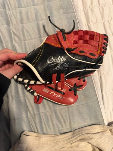 Marucci Caddo Series RH Baseball Glove 10" (Used)