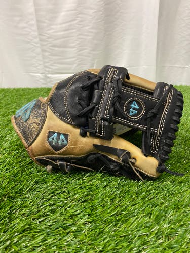 44 Pro Signature Series RH Infield Baseball Glove | 11.5"