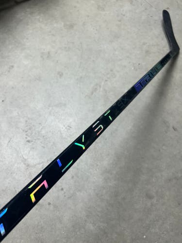 75 Flex Custom P88 Senior True Catalyst 9x Left Hand Hockey Stick Pro Stock (Used)
