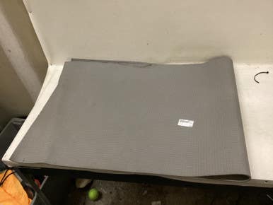 Used Yoga Mat Grey 11725-S000497551