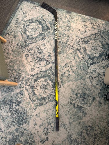 Senior Bauer Nexus 2N Pro XL Left Hand Hockey Stick P28 82 Flex Pro Stock (Used)