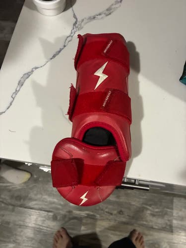 Red Junior Shin Guards (Used)