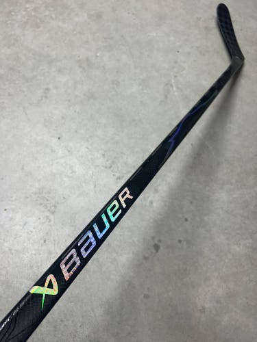 95 Flex P28M Senior Bauer Flylite Left Hand Hockey Stick (Used) Pro Stock