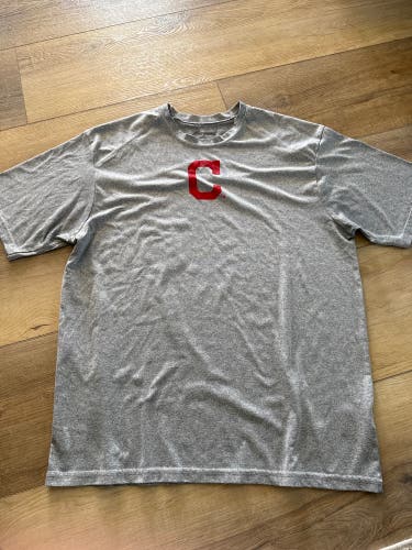 Cleveland Indians Large Men's Paragon Shirt (Used)