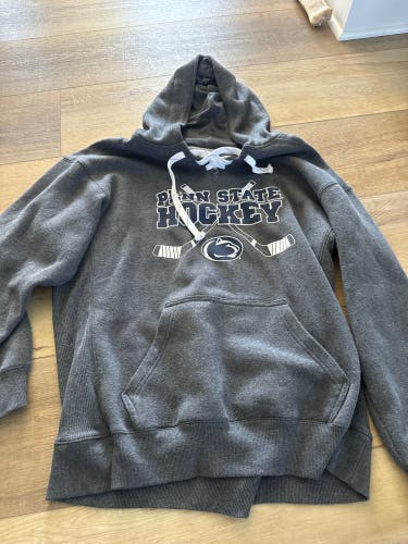 Penn State Hockey Men's XL Sweatshirt (Used)