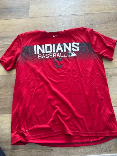 Cleveland Indians XL Men's Nike Shirt (Used)