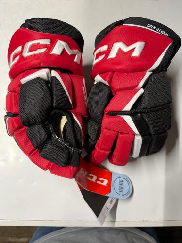 CCM JetSpeed FT6 Pro Gloves 14" (New)