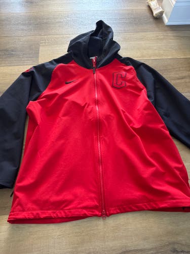 Cleveland Guardians Men's XL Nike Sweatshirt (Used)