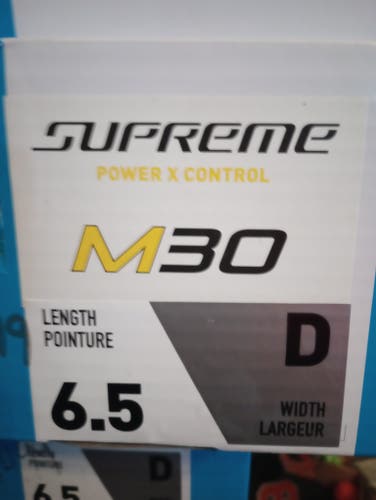 2025 Bauer Supreme M30 Hockey Skates Regular Width 6.5 (New)