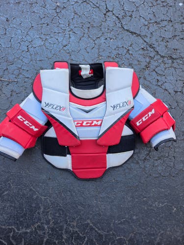 Large/Extra Large Youth CCM YTFlex 3 Goalie Chest Protector