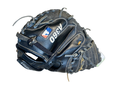 Used Wilson AS80 BB/SB Catchers RH Throw Black 32 1/2" 11706-S000373807